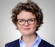 Dr. Caroline Preidel